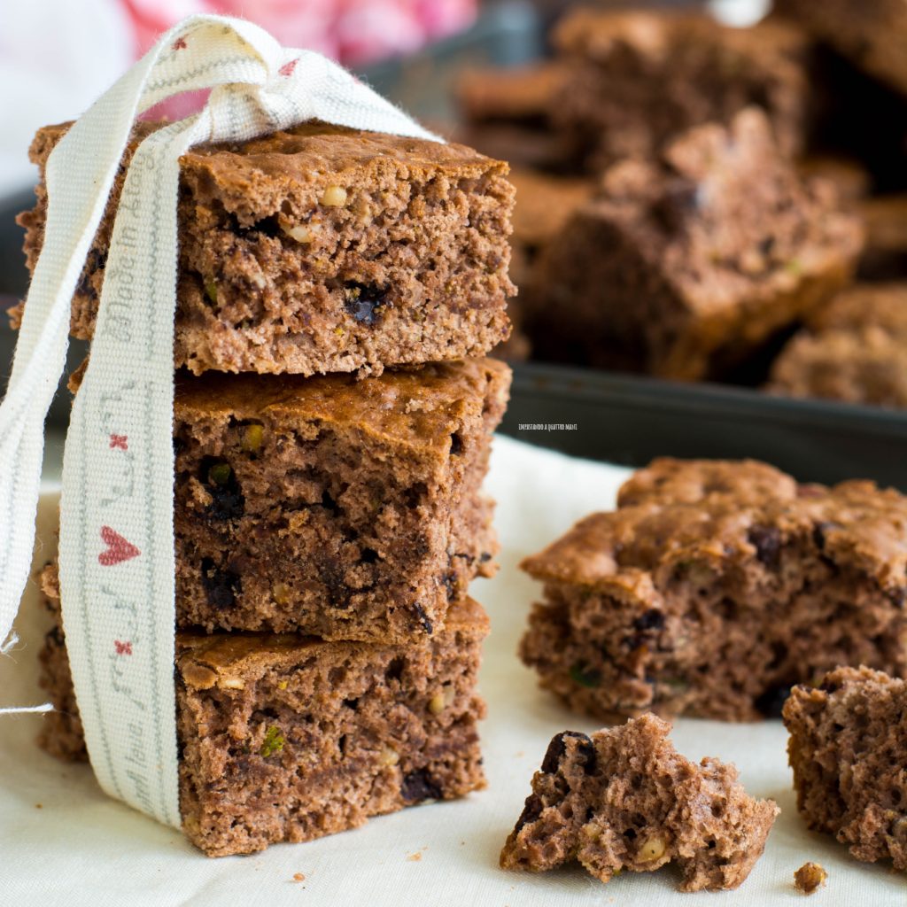 biscottoni rustici con frutta secca vegani